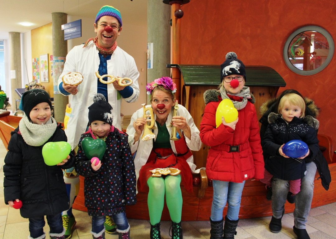 Spendenübergabe Kindergarten Tännesberg KlinikClowns Weiden