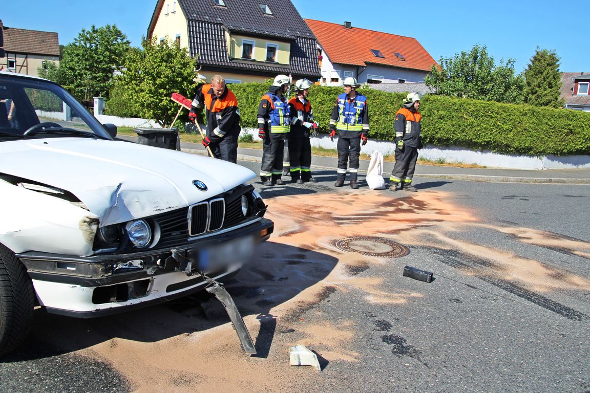 Unfall Grafenwöhr Siedlung Verletzter Totalschaden