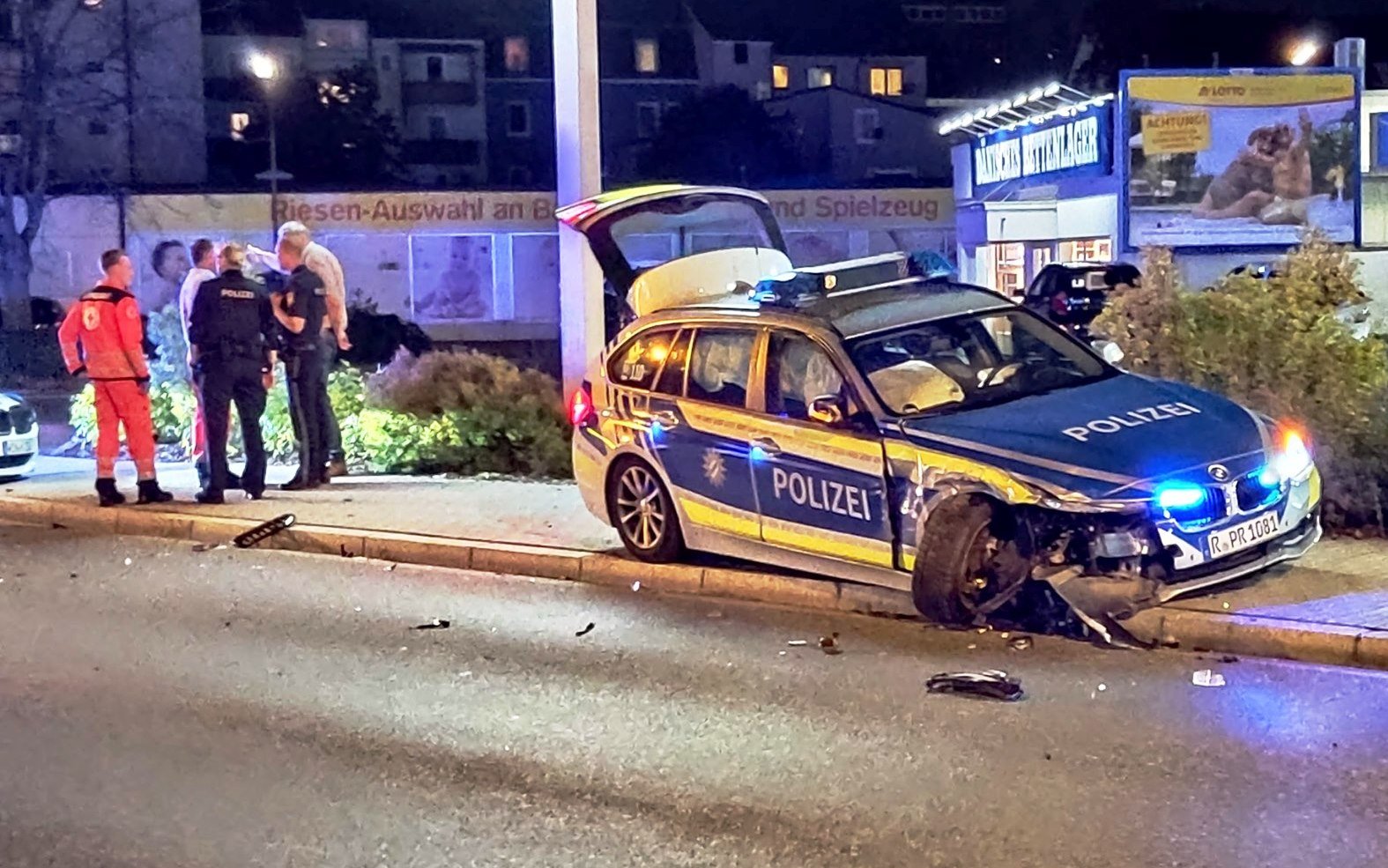 Unfall Polizeiauto Bauscherstraße