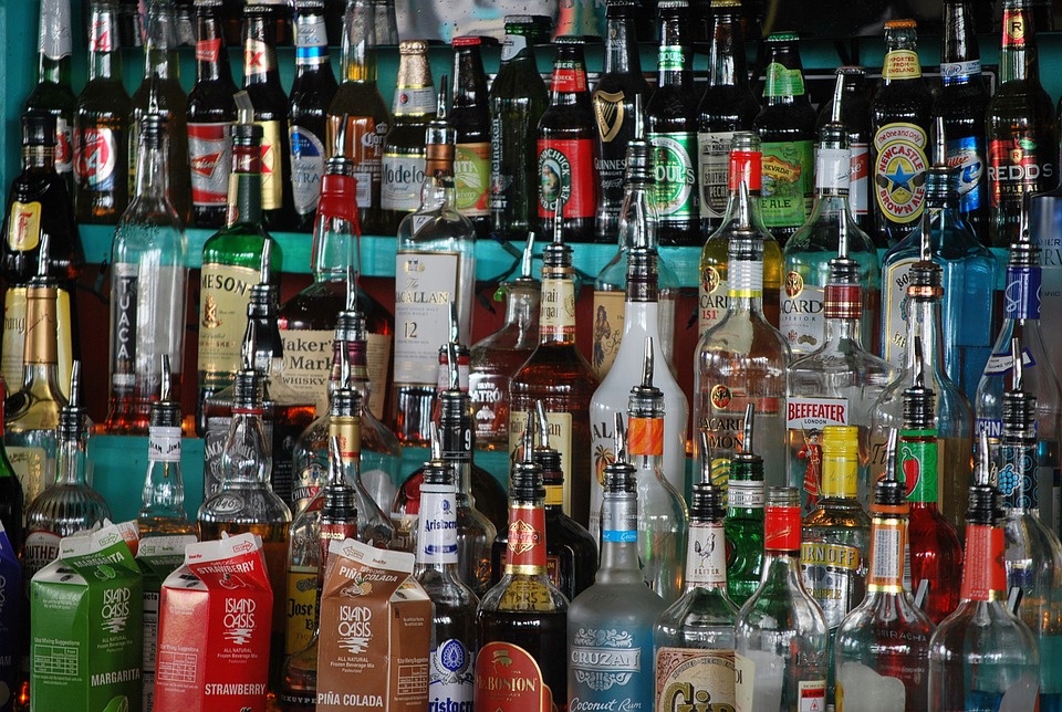 Symbol, Alkohol, betrunken, Bier, Schnaps, Party, Kater, Polizei 2