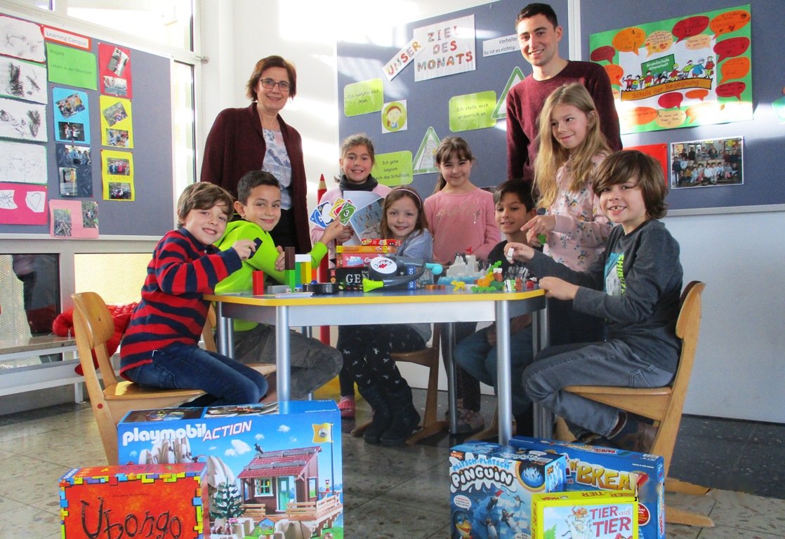 Altenstadt Grundschule Spielen macht schlau Spielen macht Schule Spielecke für Grundschule