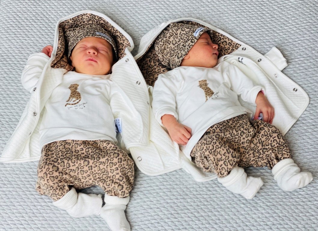Baby Babys Felia und Lina Beßenreuther Etzenricht