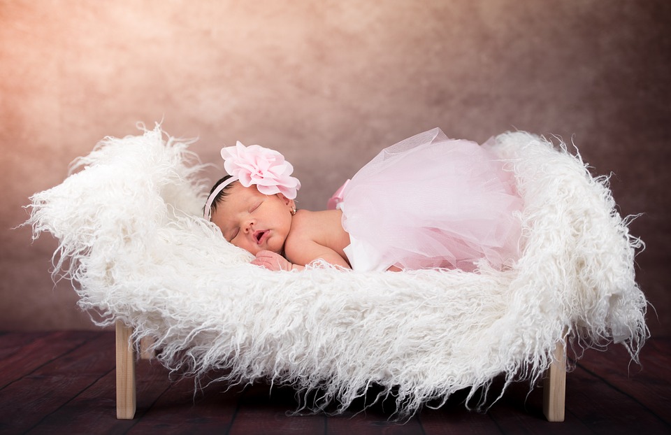 Baby Kind Niedlich Glücklich Mädchen Wenig pixabay