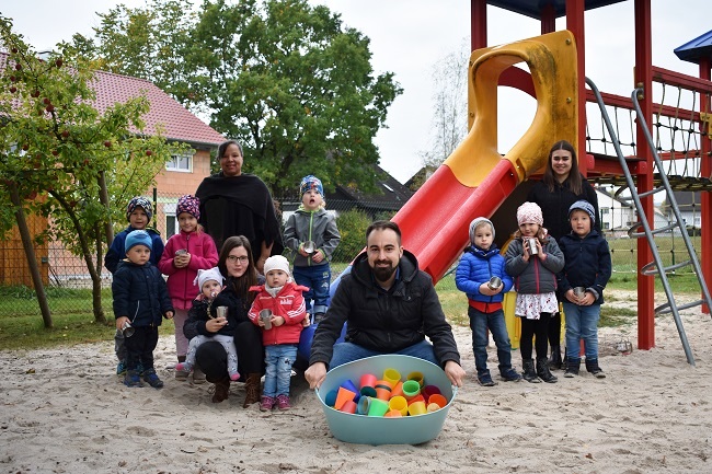 Becher Spende RT 49 Weiden Kindergarten Schlammersdorf