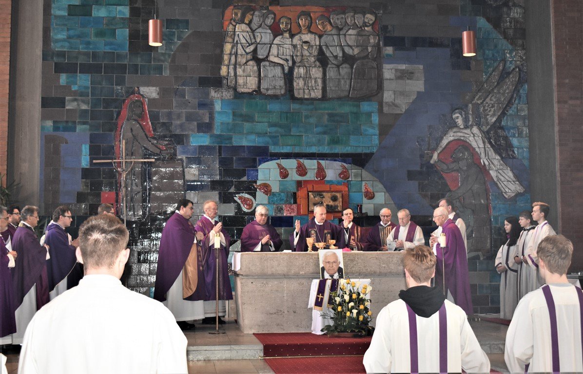 Beerdigung Monsignore Karl Wohlgut Grafenwöhr 2