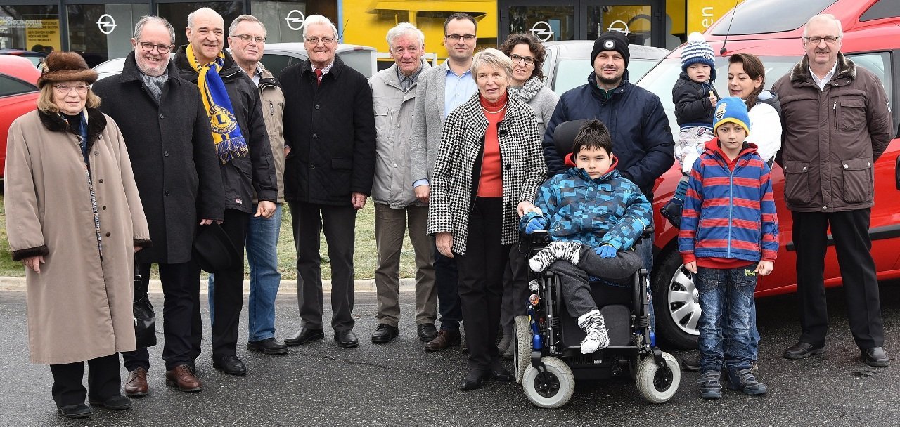 Behindertengerechtes Auto Familie Piatkiewicz aus Moosbach