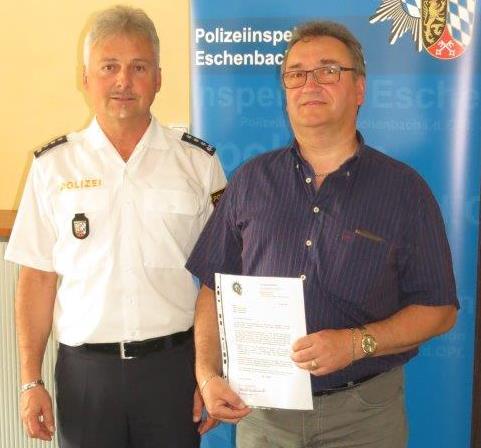 Belohnung Verkehrsunfallflucht in Grafenwöhr aufgeklärt Polizei Eschenbach Werner Stopfer