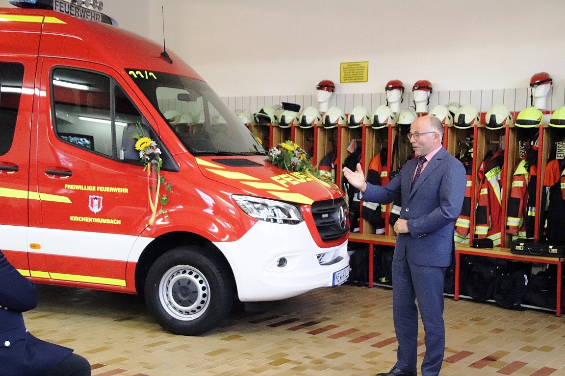 Feuerwehr Kirchenthumbach neues Mehrzweckfahrzeug