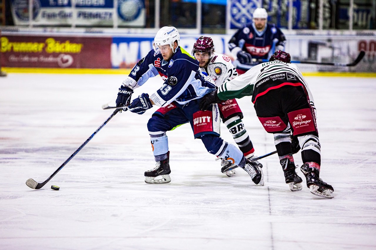 Blue Devils Weiden Eishockey Marco Pronath Vertragsverlängerung Vertrag Spieler Bild Werner Moller