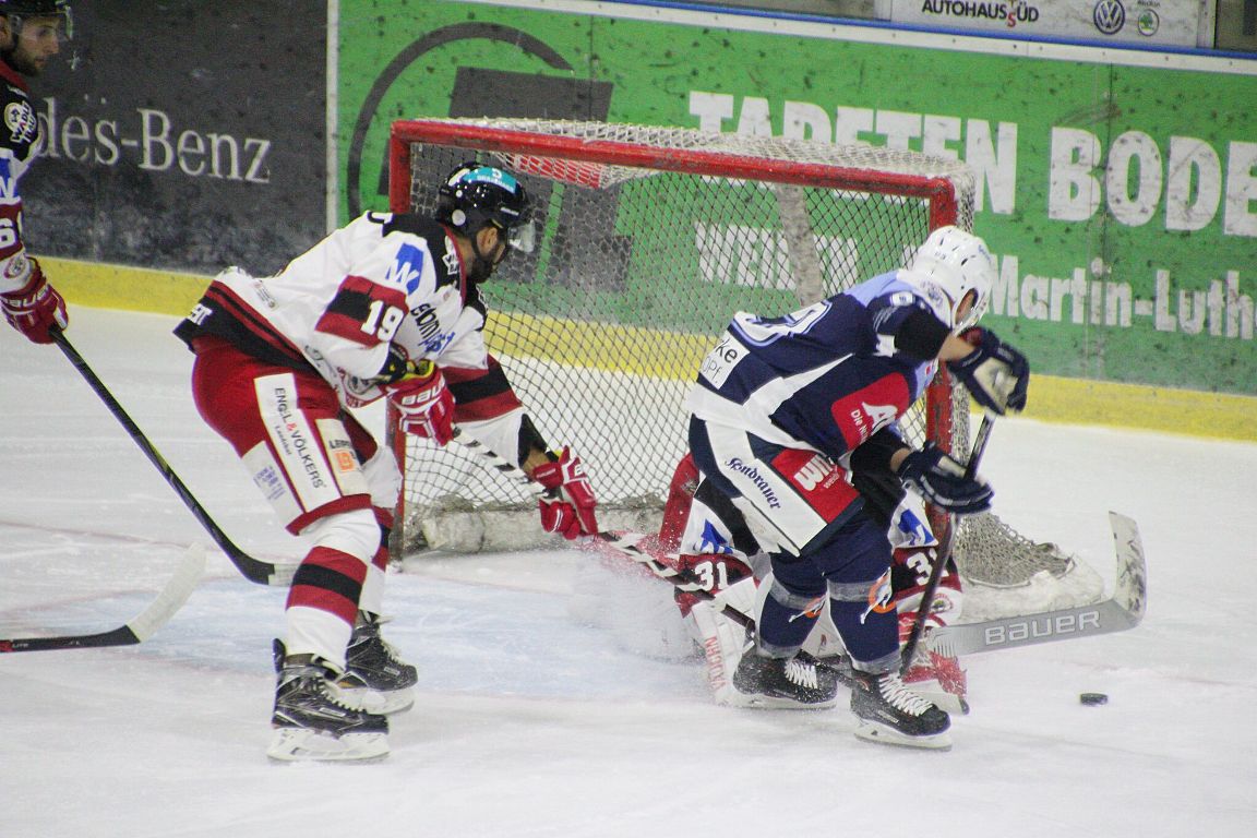 Blue Devils Weiden gegen EV Landshut 14.10.18 Eishockey Weiden Bilder Jürgen Masching2