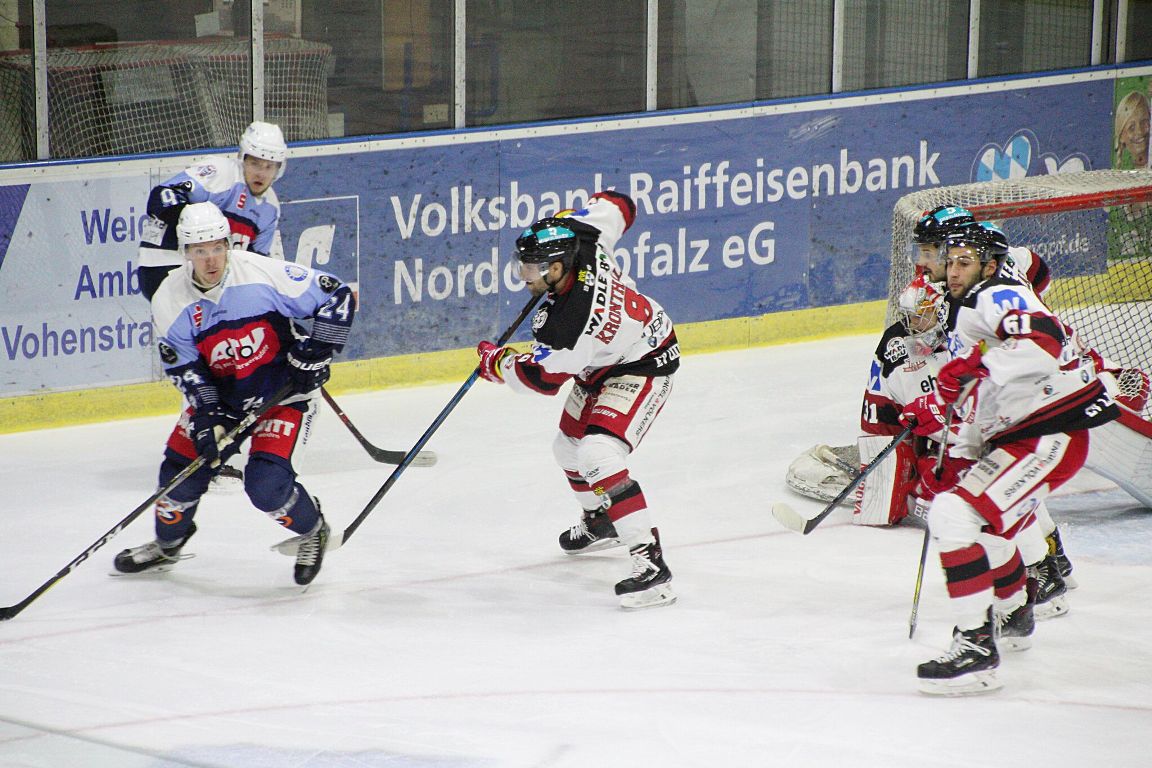 Blue Devils Weiden gegen EV Landshut 14.10.18 Eishockey Weiden Bilder Jürgen Masching6