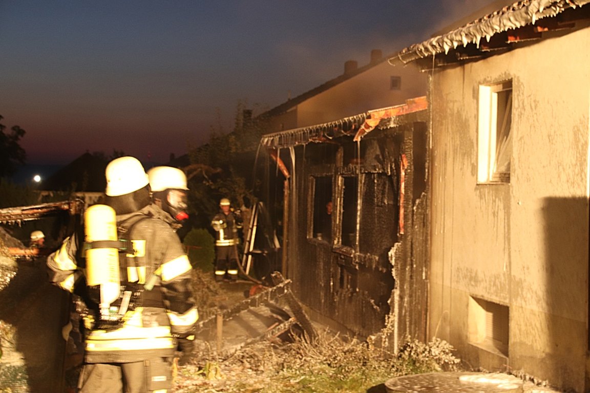 Brand Feuer Brandstiftung Neunkirchen bei Weiden Bilder Jürgen Masching03