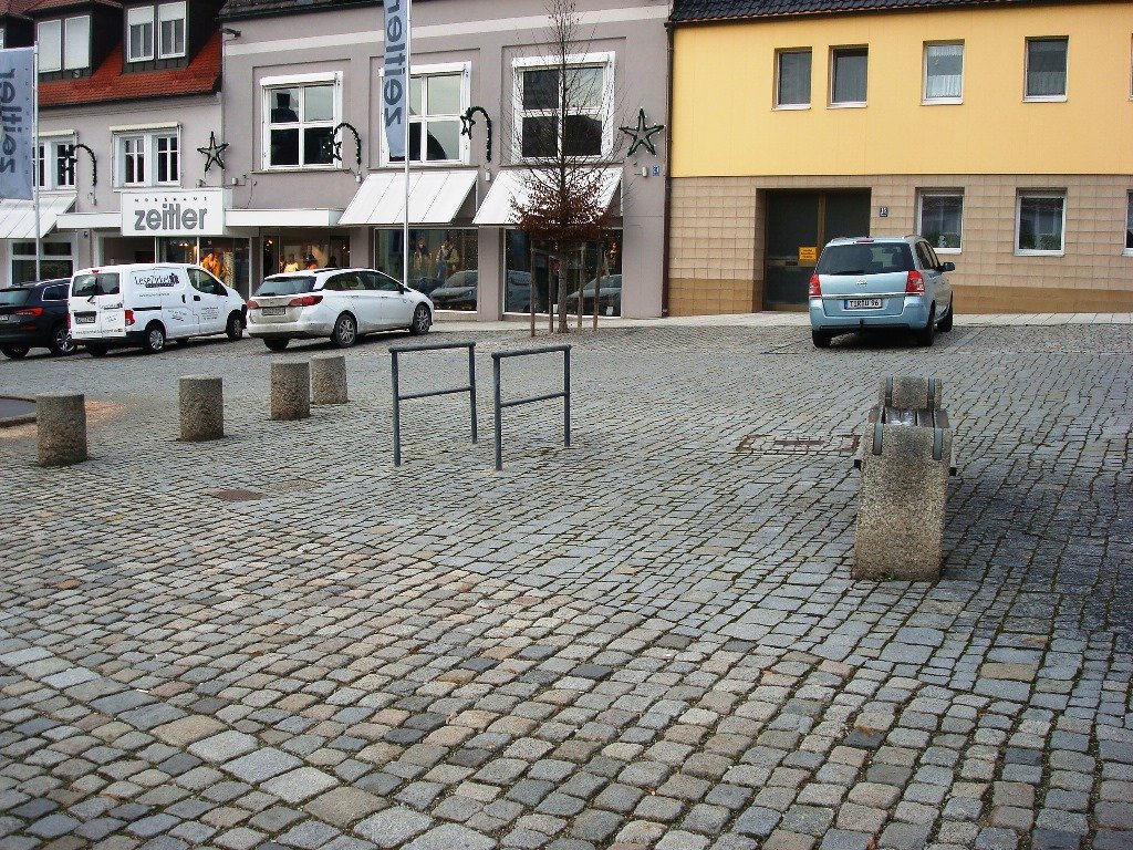 Marktplatz Mitterteich Behindertenparkplatz