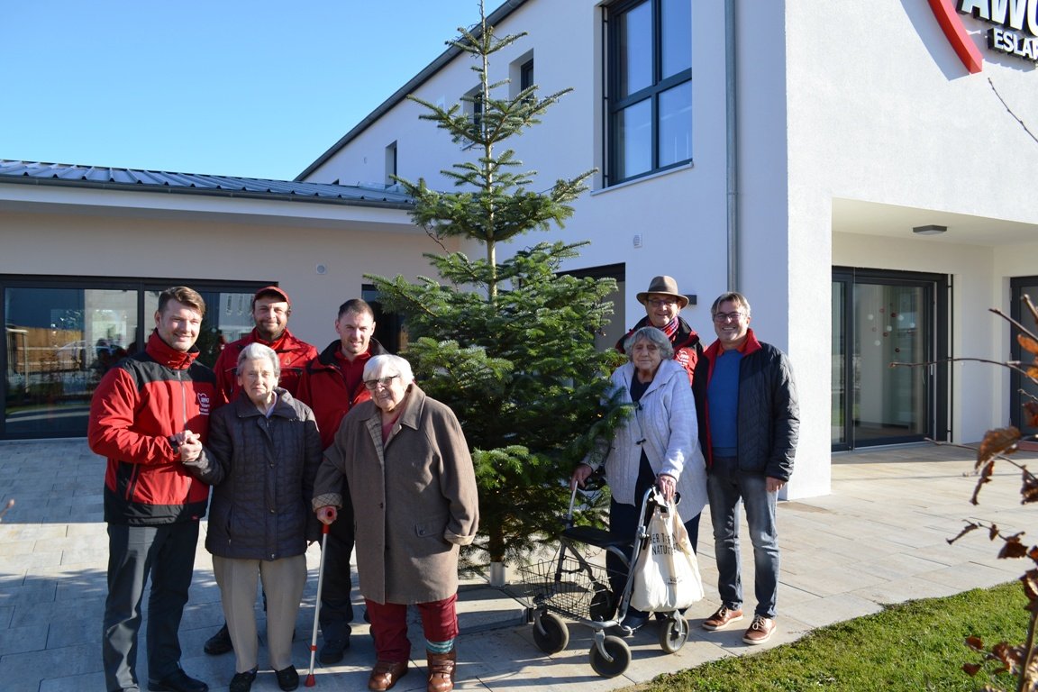 AWO Eslarn Seniorenheim Baum Geschenk
