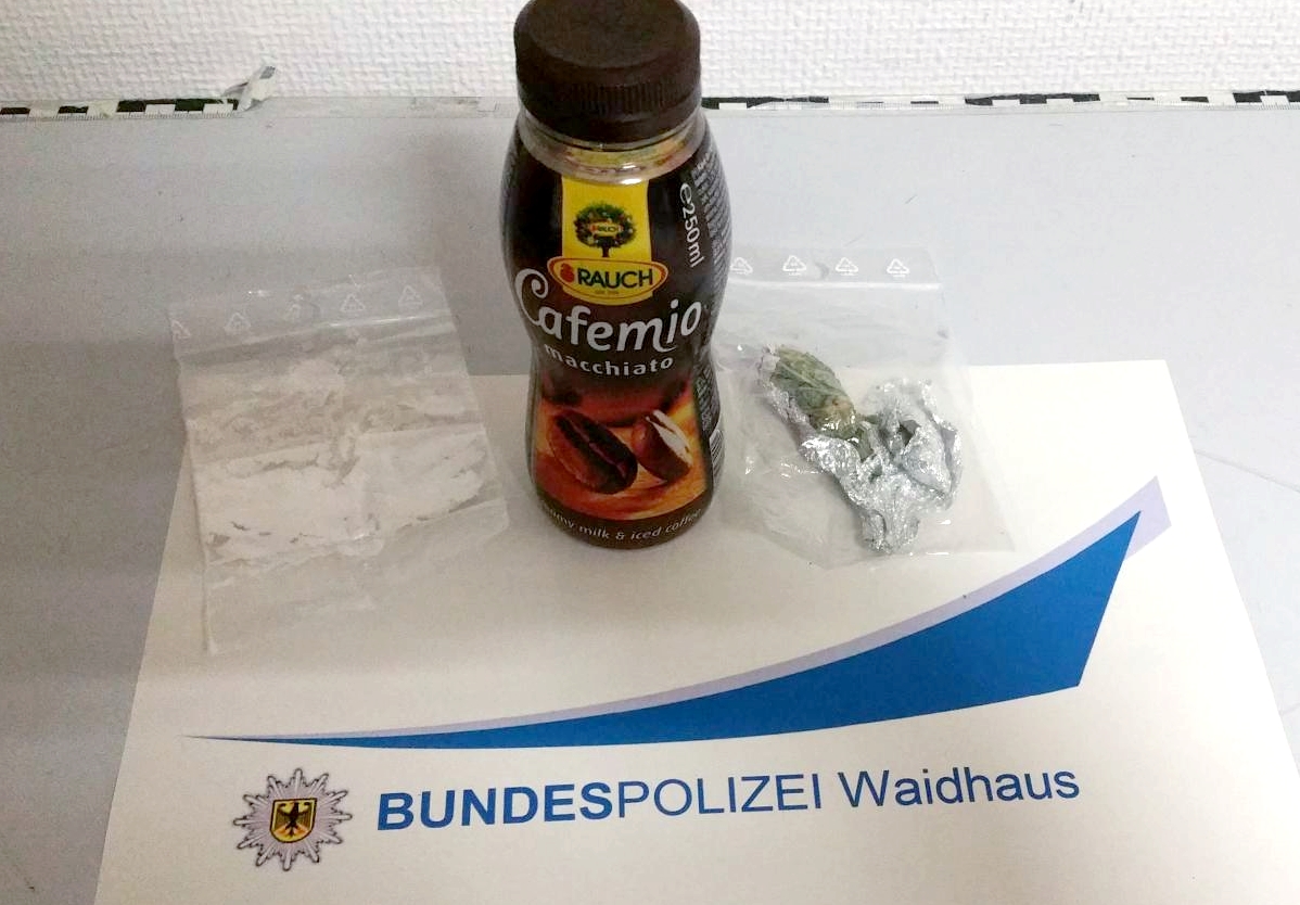 Fund Waidhauser Polizei: Drogen in Kaffeeflasche