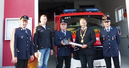 Fahrzeugweihe Feuerwehr Lerau (2)