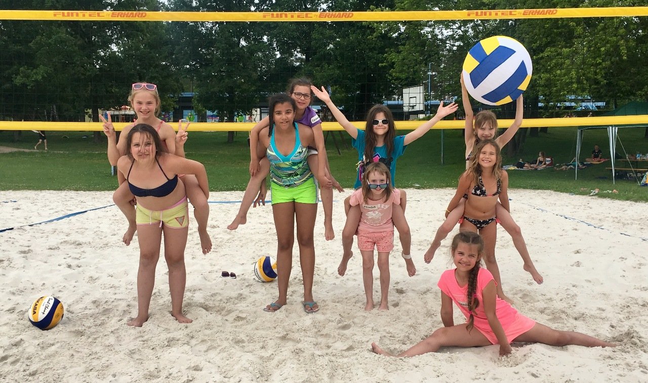 Ferienprogramm Grafenwöhr Beachvolleyball Sand Kinder beachen Sommer15