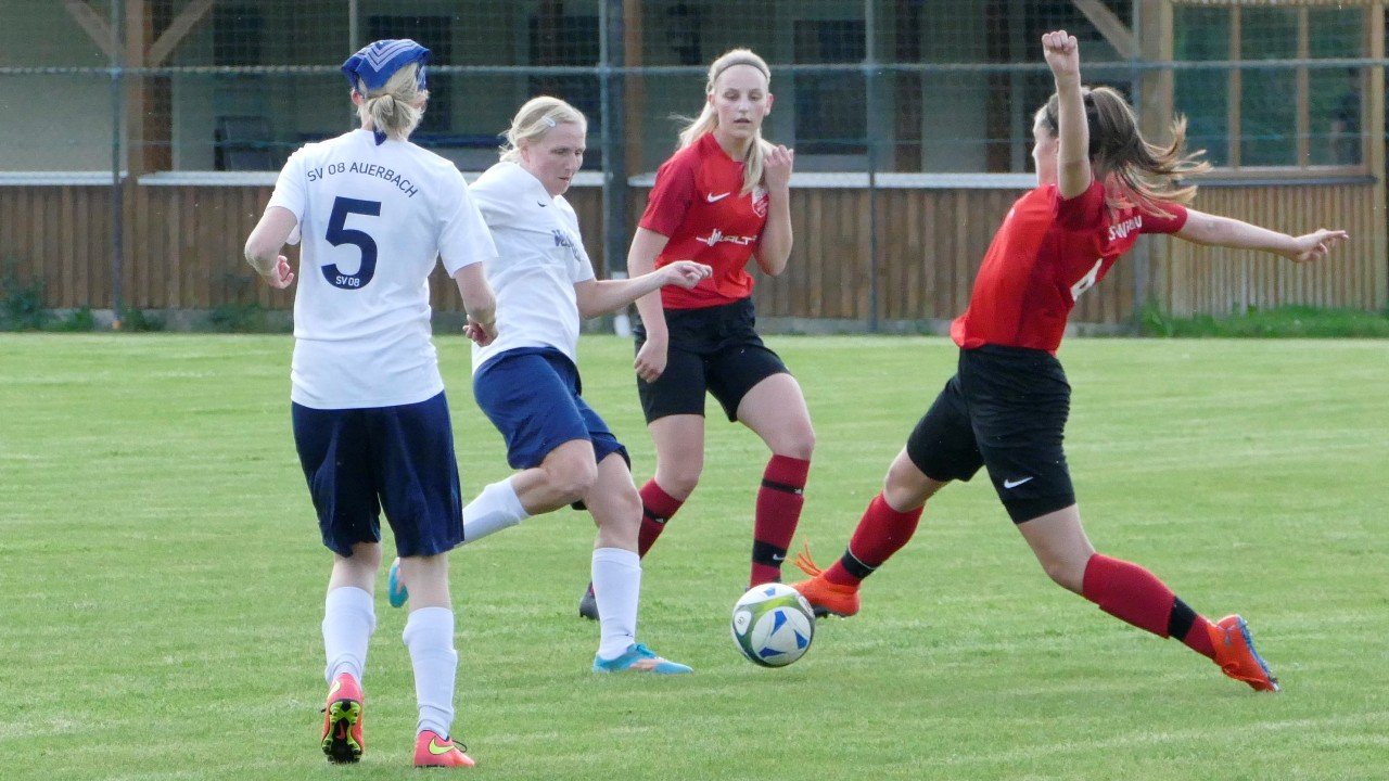 Frauen Meisterschaft Fußball SC Luhe-Wildenau 01