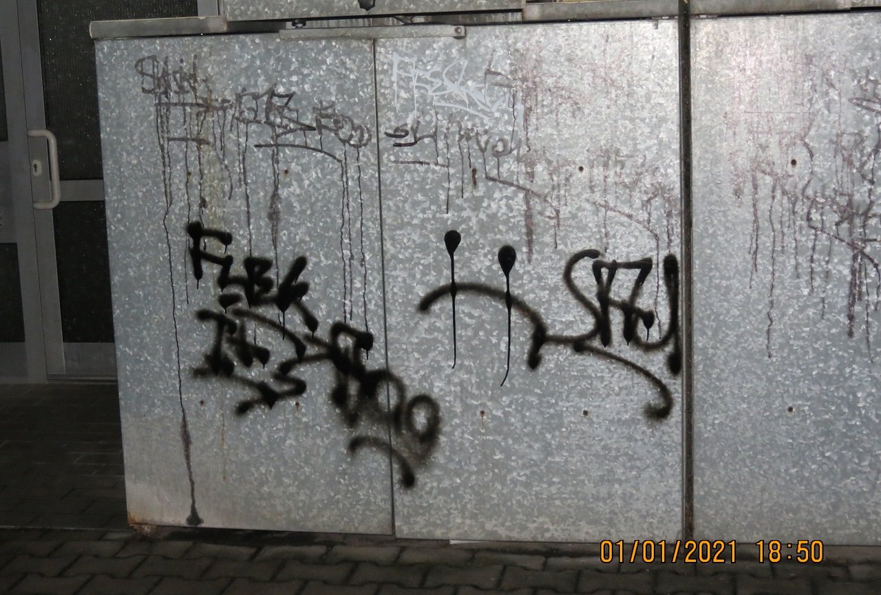 Graffiti Sprayer Grafenwöhr Polizei Täter Schmiererei Bilder Polizei Eschenbach (2)