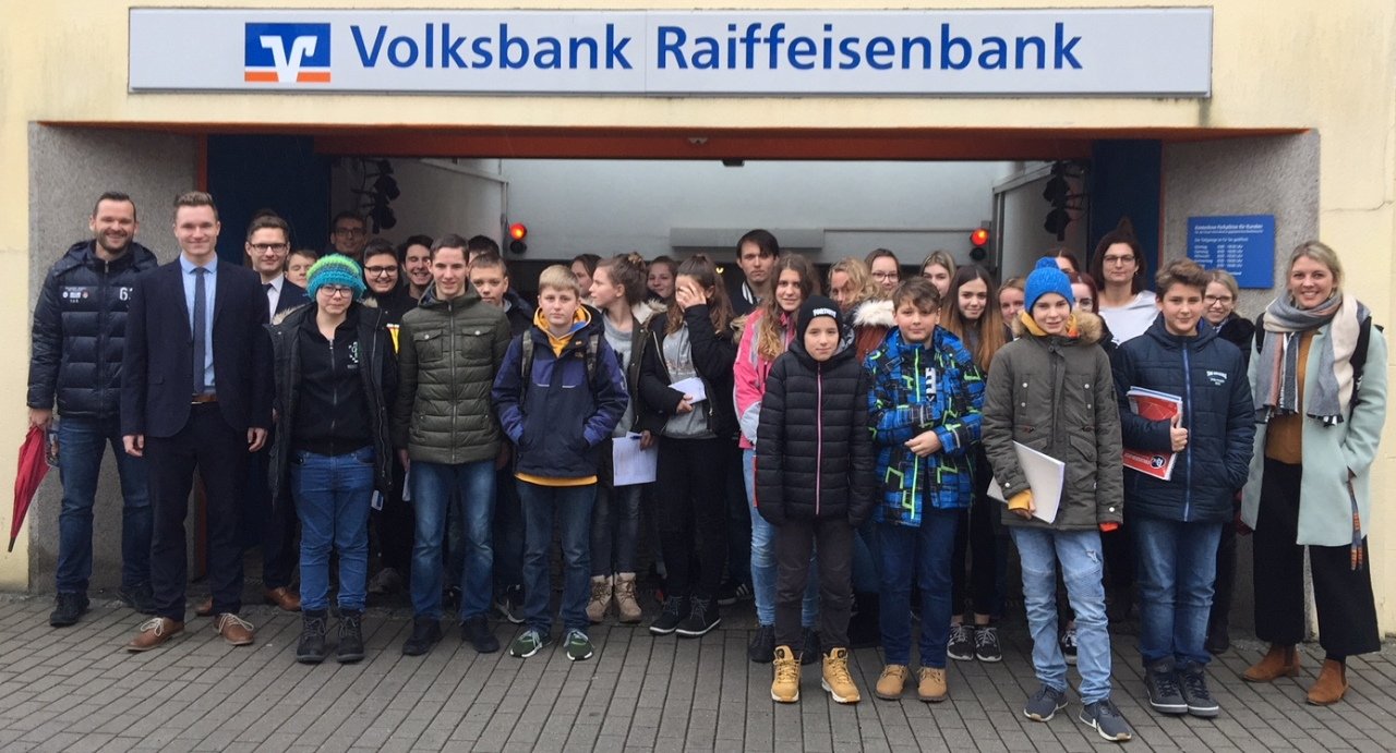 Gustl-Lang-Wirtschaftsschule Weiden Volksbank Raiffeisenbank Weiden Umgang Geld