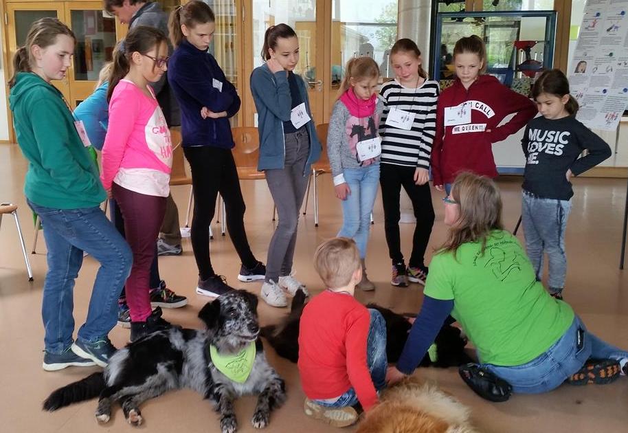 Hund mit Kind Kommunale Jugendarbeit Tirschenreuth (2)