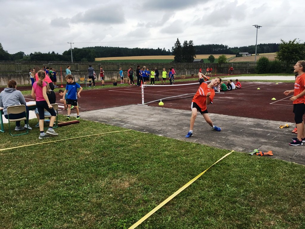 Leichtathletik Grundschulen Oberbibrach Wettkampf