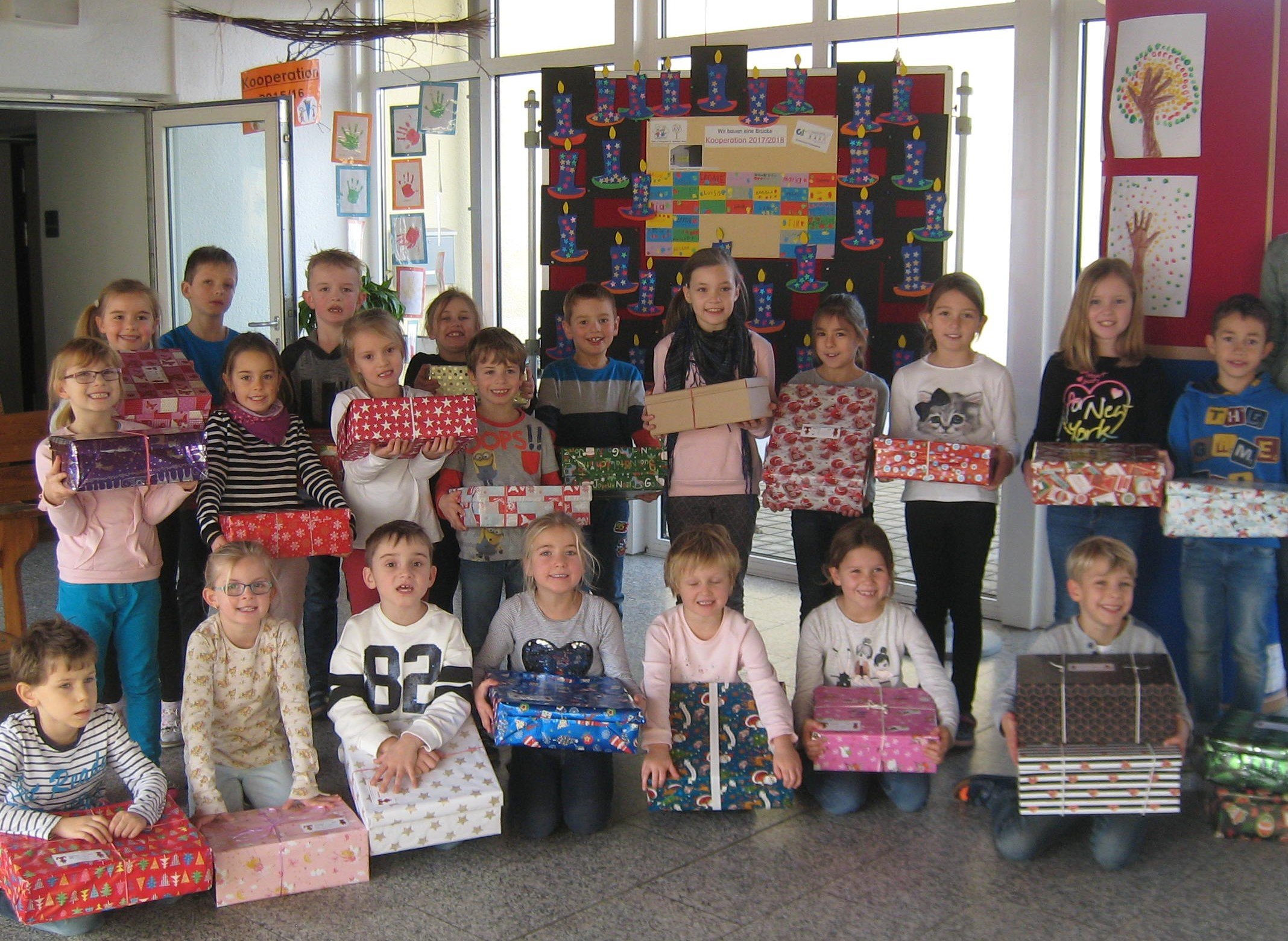 Grundschule Püchersreuth, Geschenke, Weihnachten, Geschenke mit Herz