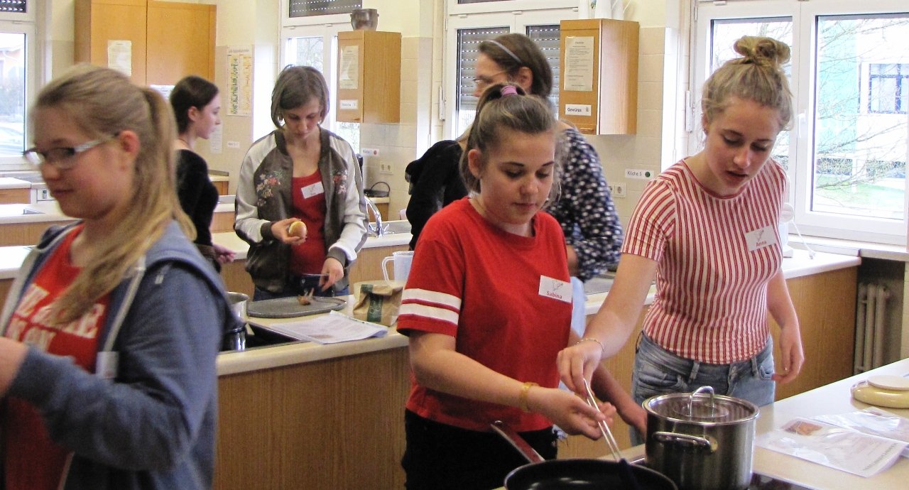 Kochspaß Kochkurs Kochen Kommunale Jugendarbeit kochen lernen Tirschenreuth (1)