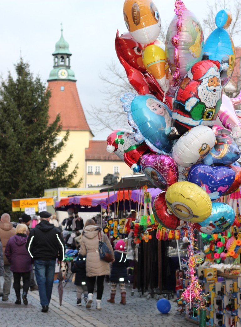 Luftballon LuftballonsKathreinmarkt Verkaufsoffener Sonntag Innenstadt Weiden Markt Einkaufsbummel Weihnachten2