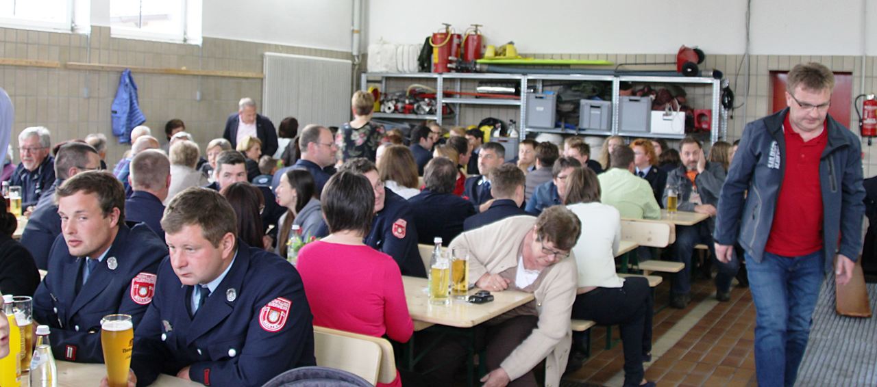 Mantel Feuerwehr Siegfried Janner 20 Jahre Kommandat Dienstältester Kommandant im Landkreis NeustadtWN (2)