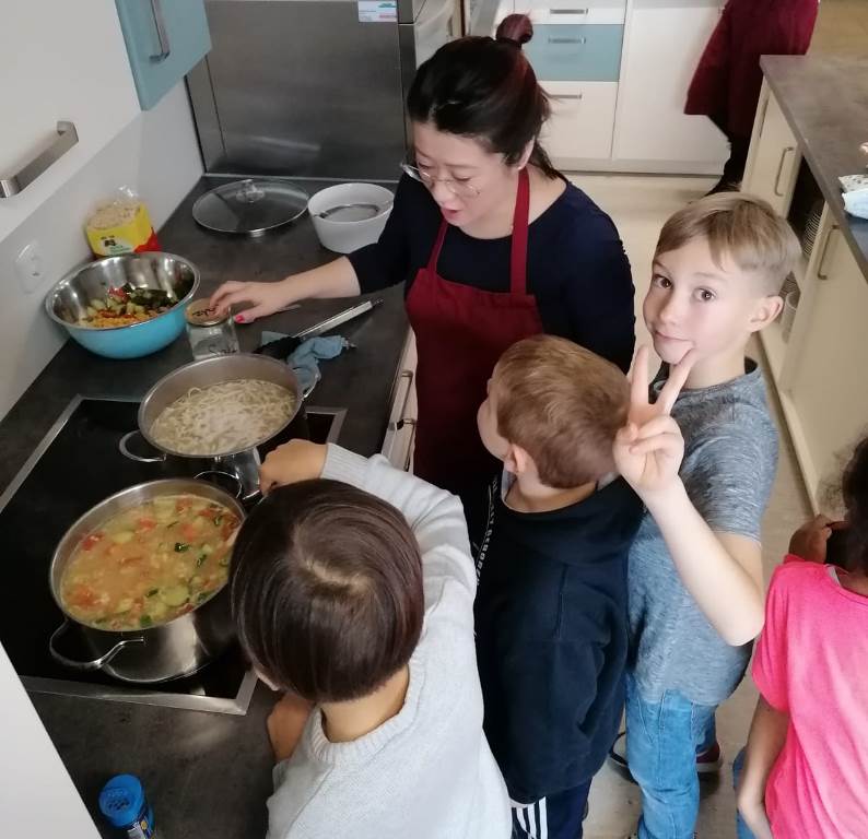 Offene Ganztagsschule Grafenwöhr Kulinarische Experimente Kulturen durch die Küche entdecken 3