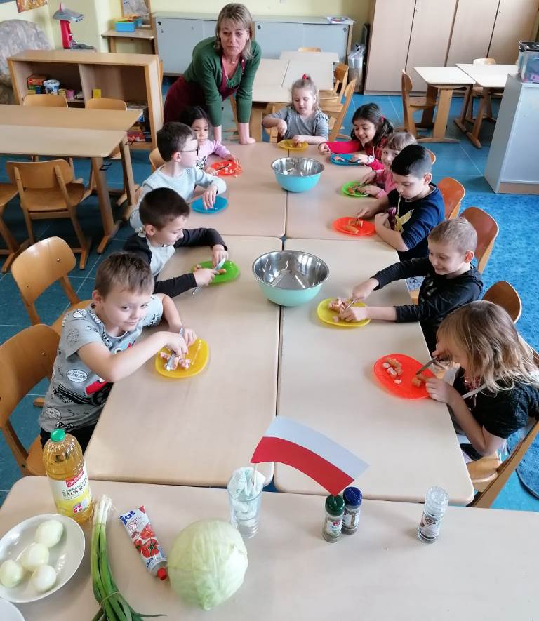 Offene Ganztagsschule Grafenwöhr Kulinarische Experimente Kulturen durch die Küche entdecken 6
