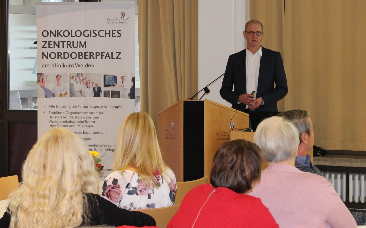 Onkologisches Zentrum Nordoberpfalz Klinikum Weiden Tumorbehandlung Weiden Fortschritt Dr. Werner Heinz