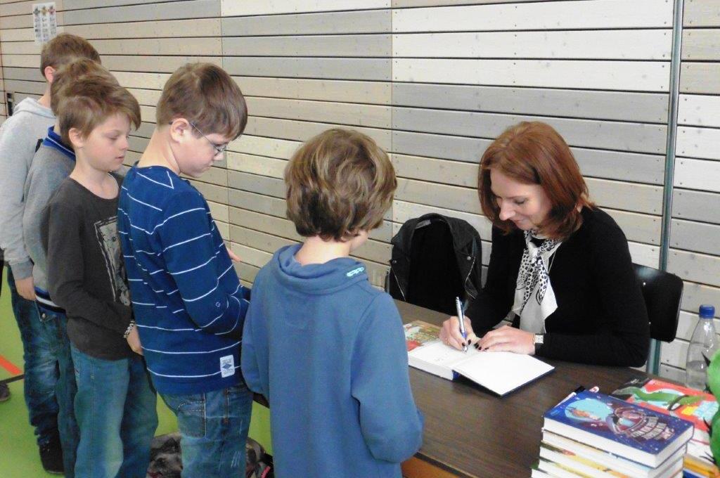 Autorenlesung Nina Weger Grundschule Neustadt
