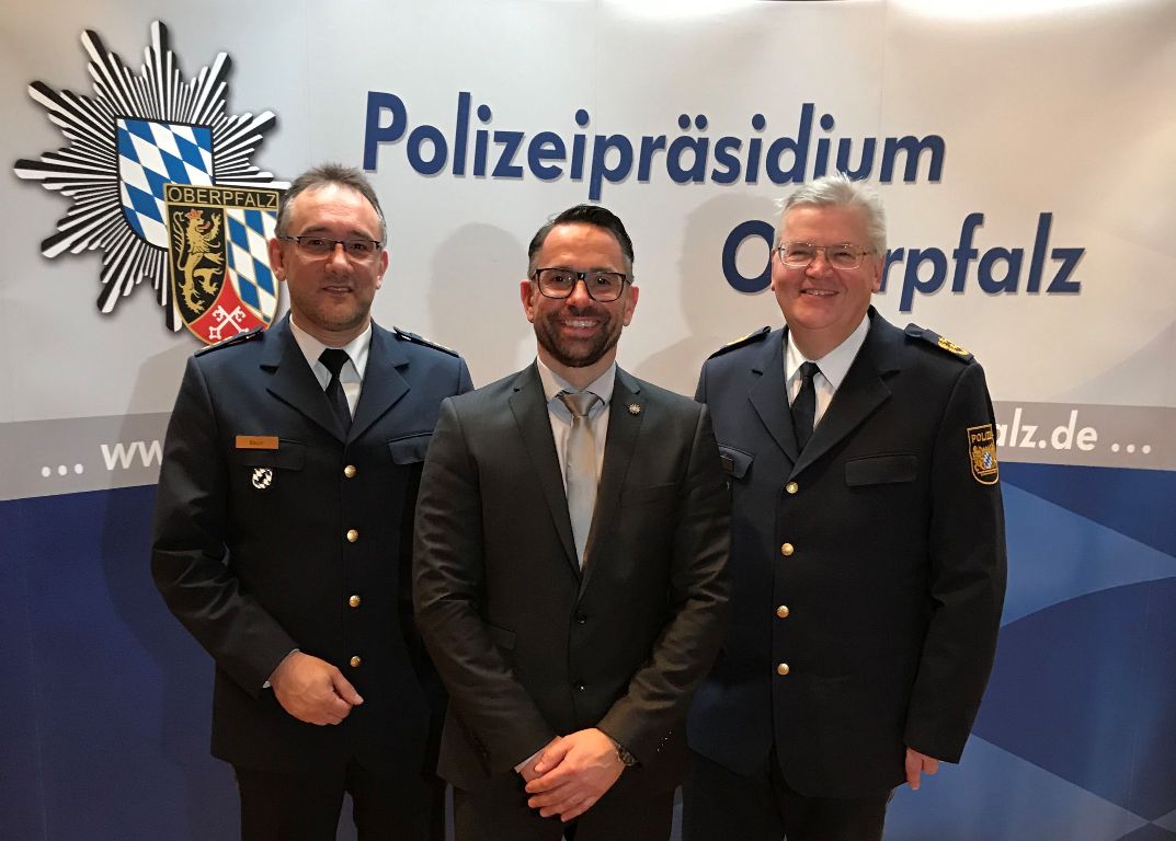Polizeipräsidium Oberpfalz Kriminalpolizei Weiden Thomas Bauer Abschied - Jürgen Dodell neuer Dienststellenleiter