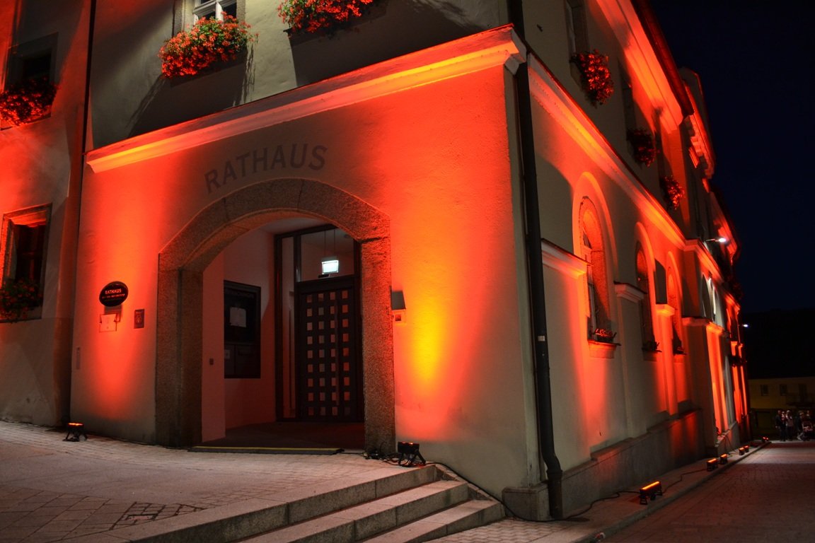 Rathaus Neustadt an der Waldnaab Kunst und Rotlicht