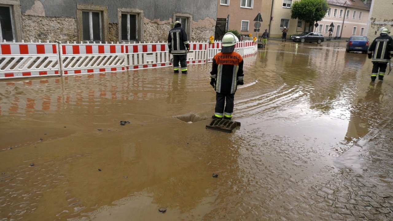 Starkregen Schlammmassen Konnersreuth Tirschenreuth Unwetter Wassermassen Bilder NEWS5 Wellenhöfer06