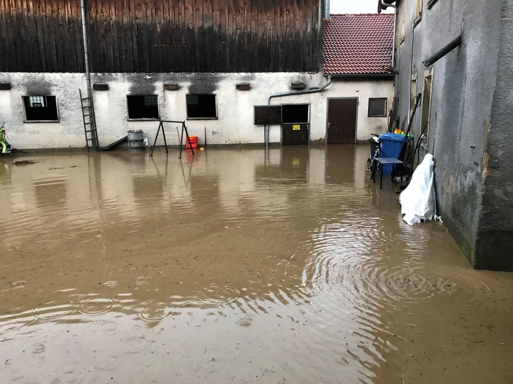 Wasserflut Regen Überschwemmung Gössenreuth Grafenwöhr 1