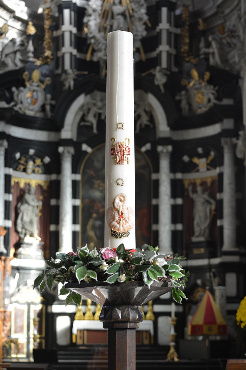 Kerze, Osterkerze, Kirche