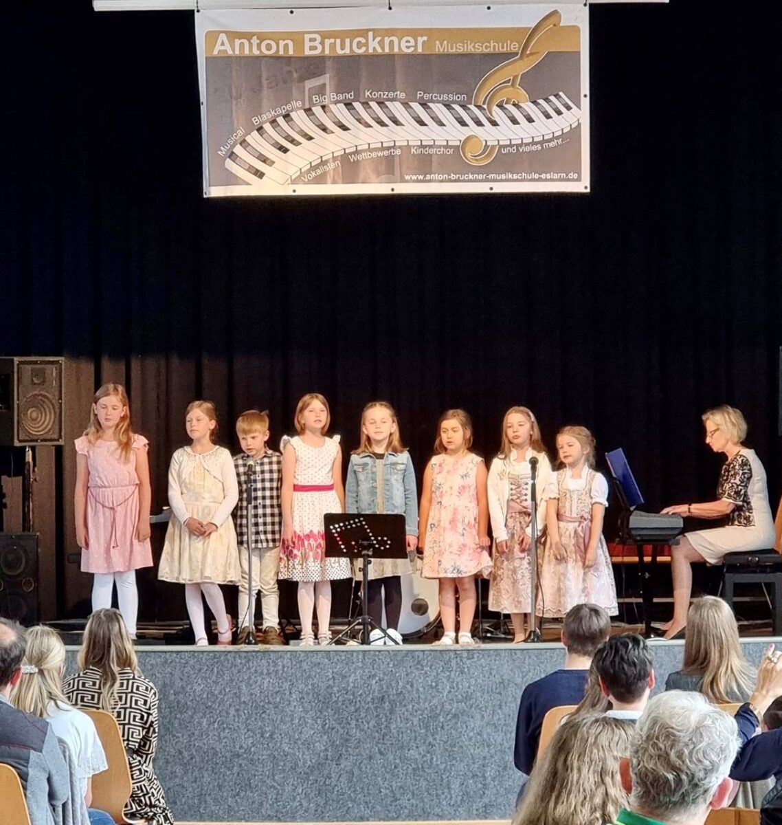 Die Schülerinnen und Schüler der Anton-Bruckner-Musikschule haben ein tolles Frühlingskonzert gegeben. Foto: Gabriele Buchbinder
