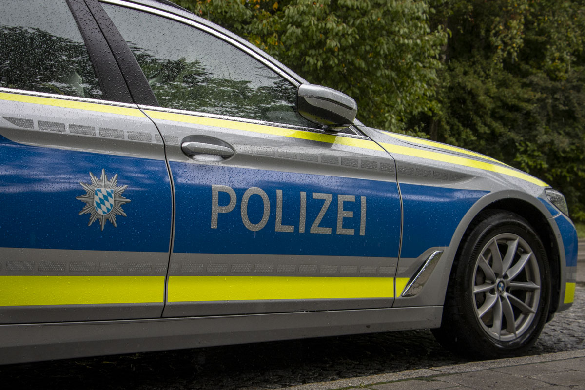 Polizei Bayern Polizeiauto Symbolbild