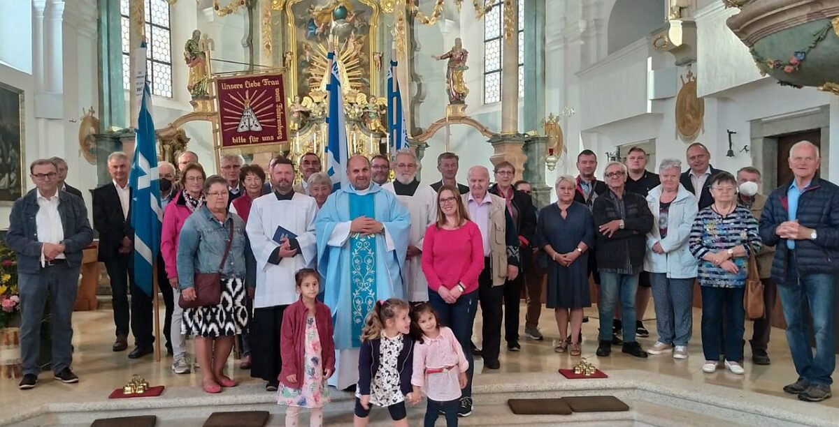Der MMC der Diözese Pilsen war zu Besuch in der Wallfahrtskirche Fahrenberg. Foto: Franz Völkl