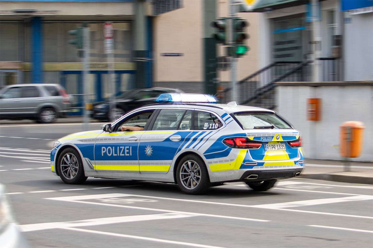 Polizeauto Polizei Symbolbild
