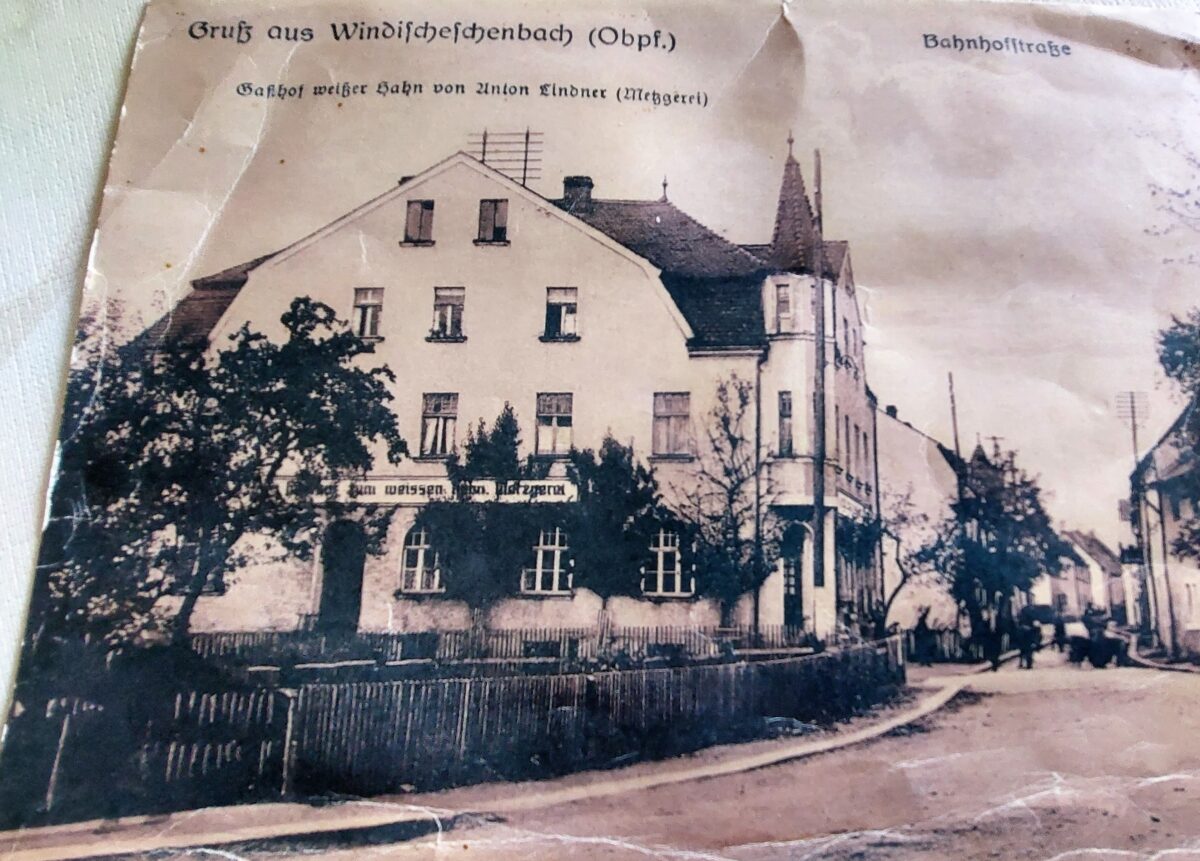 Auf dem Bild, die ehemalige Gaststätte zum weißen Hahn (Gockl). Bild: M. Haberzeth