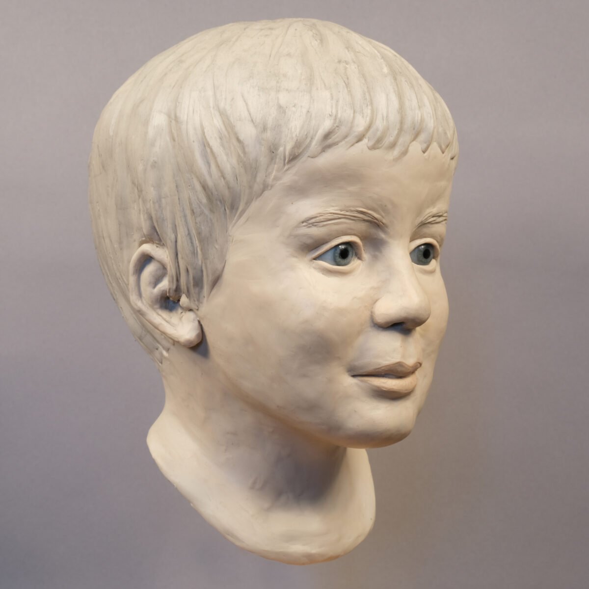 Die Im Rahmen einer rechtsmedizinischen Gesichtsrekonstruktion erstellte Skulptur des toten Jungen. Foto: Polizei
