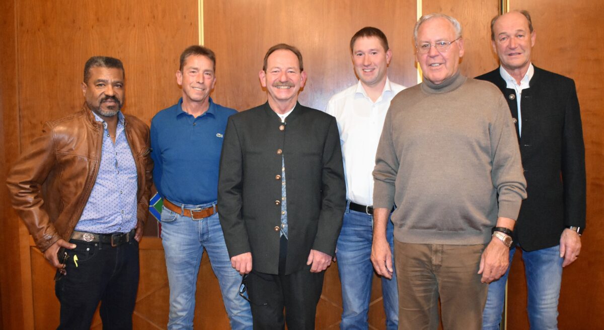 Herbert Meier, (von rechts) Helmuth Wächter, Thomas Keck, Helmut Amschler, Edgar Baier und Anthony Frazier