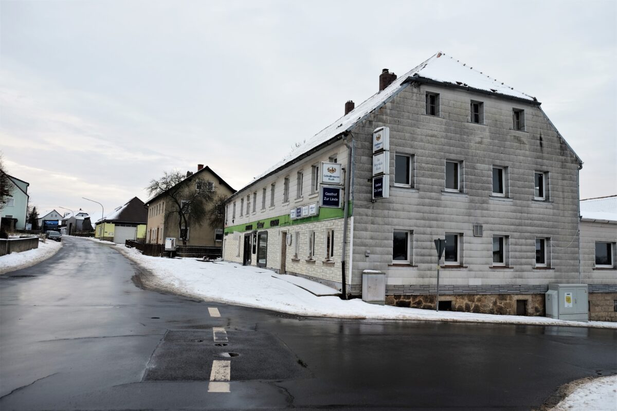 Die ehemalige Gaststätte im Ortskern von Premenreuth wird abgerissen, mit einem Zuschuss von 1,5 Millionen Euro über das Programm 