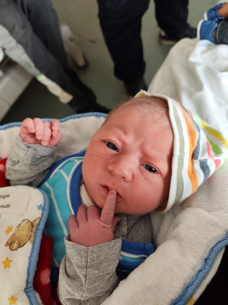Der kleine Jonas kam am 2. Januar zur Welt und war das erste Baby im Jahr 2023 im Krankenhaus Tirschenreuth. Foto: privat
