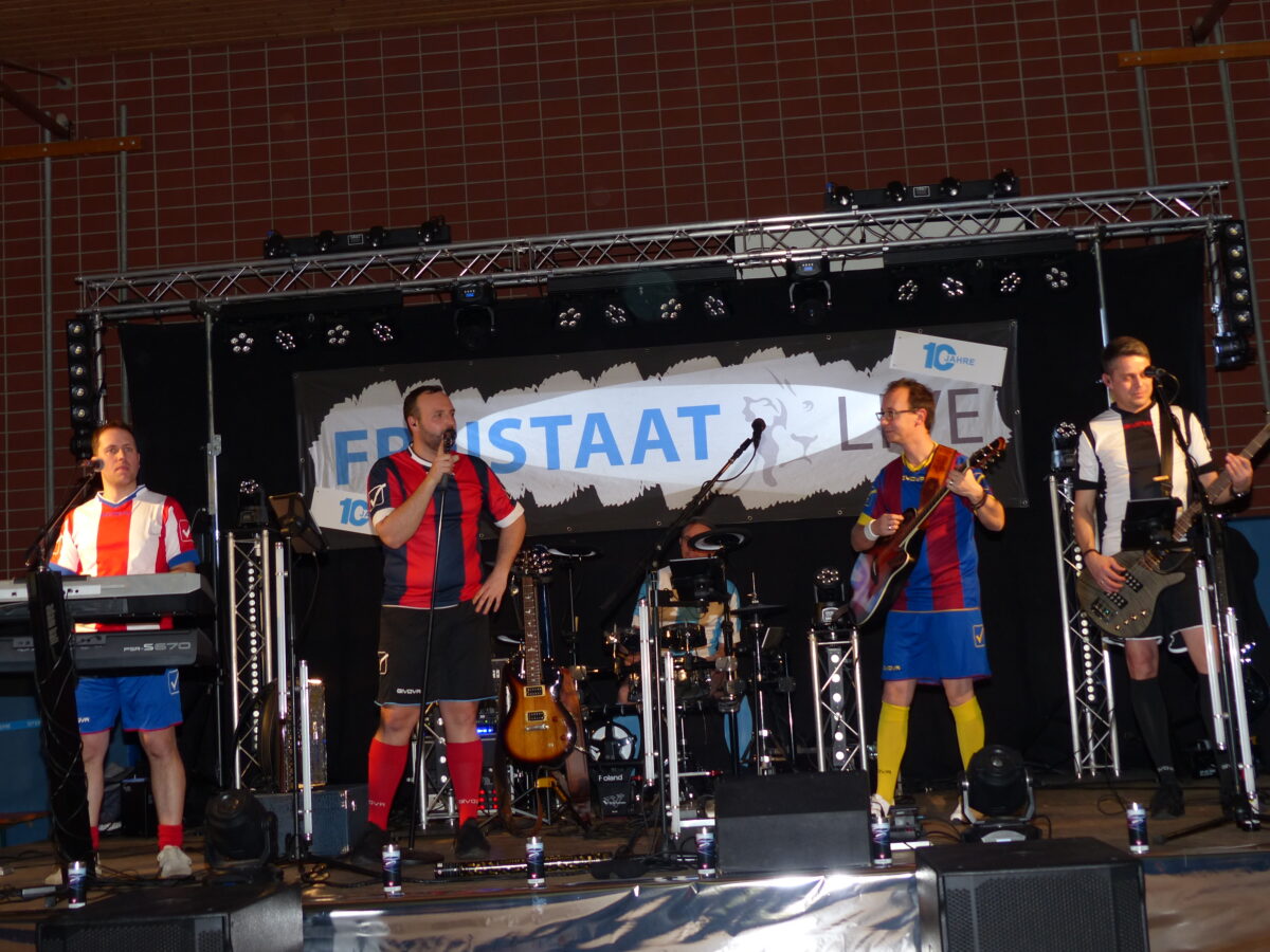 Die Band Freistaat-Live sorgte für die Stimmung Faschingsball. Foto Hans Meißner