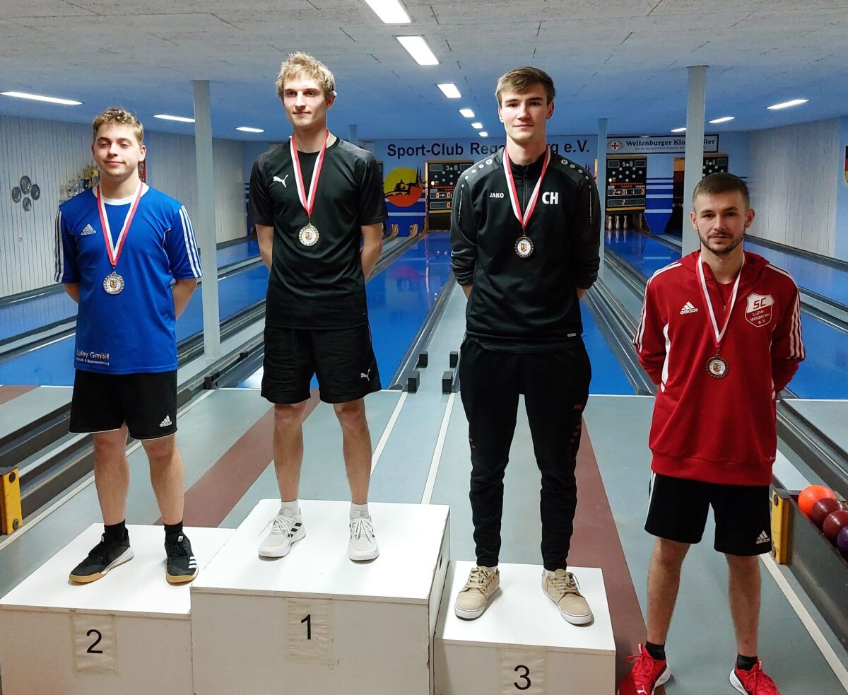 Die Vizemeisterschaft im Sprint der Männer sicherte sich Julian
Kraus (links). Marco Maier (rechts) belegte den dritten Platz. Foto: SKV Weiden